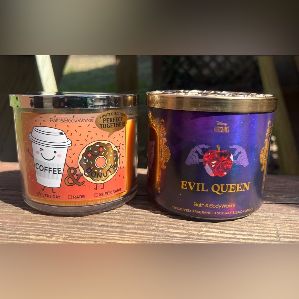 Bath & Body Works Coffee & Donuts Evil Queen Villains Scented 14.5oz Candle